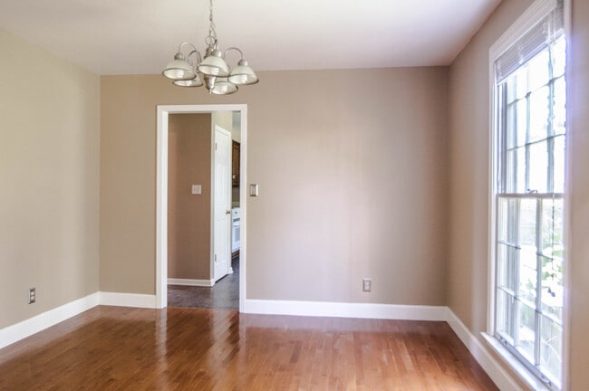 Building Photo - Dog Friendly Two Story with Fenced Yard!