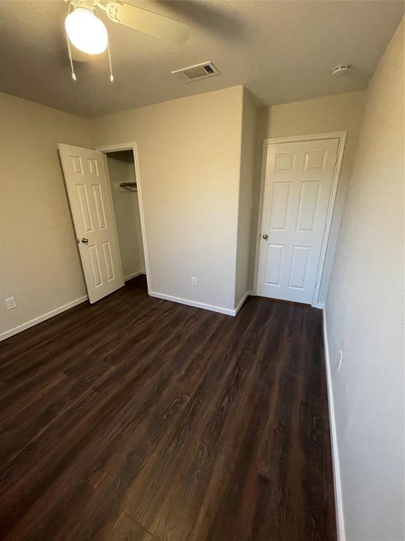 Building Photo - 536 Hidden Dale Dr