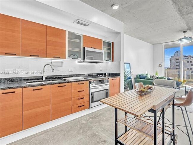 Building Photo - 3470 E Coast Ave