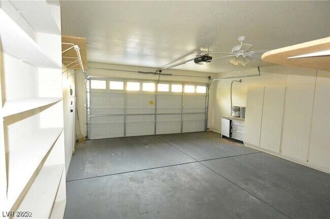 Building Photo - 5257 Crooked Valley Dr