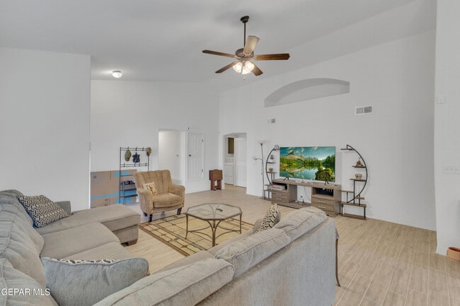 Building Photo - 14800 Sam Garcia Ave