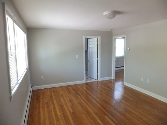 Building Photo - 115 Chubbuck St
