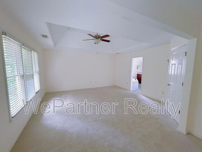Building Photo - 280 Graystone Way