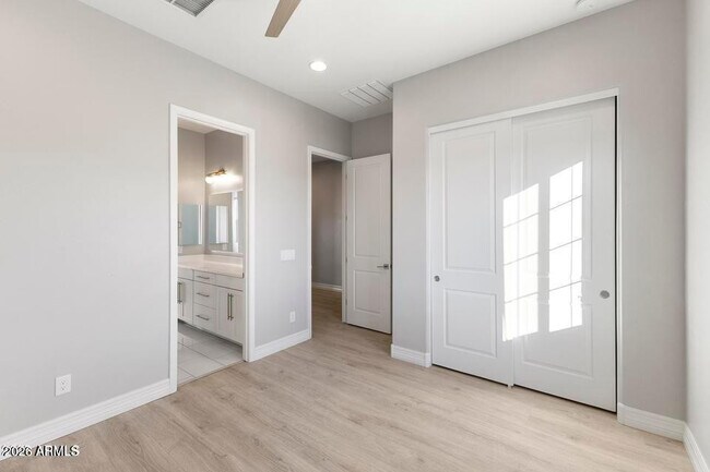 Building Photo - 11086 W Hadley St