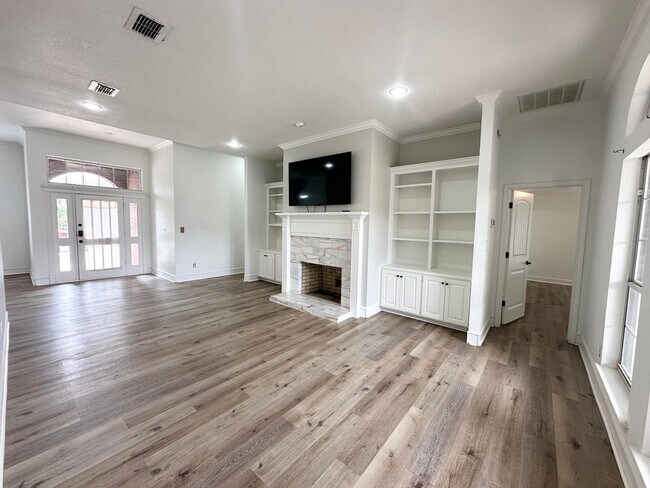 Building Photo - Gorgeous Home For Rent