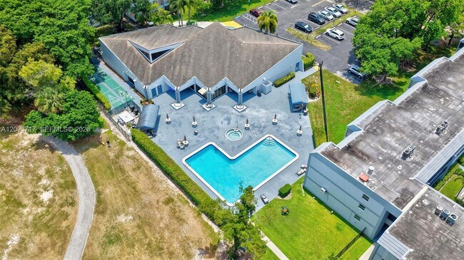 Building Photo - 8390 Sands Point Blvd