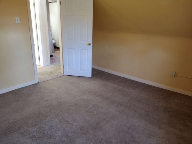 Main Bedroom - 2009 Madden Rd