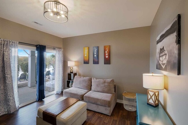 Building Photo - 5 River Row