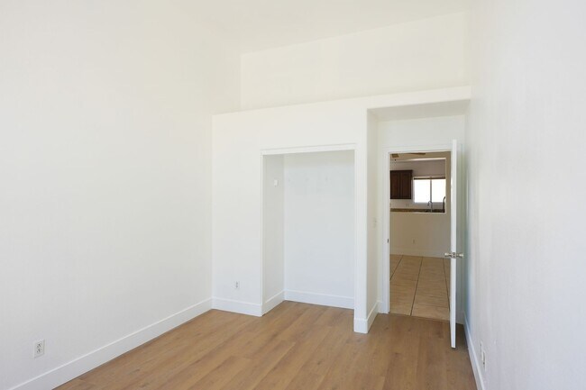 Building Photo - Beautifully Updated Single-Story Home with an Open Floor Plan