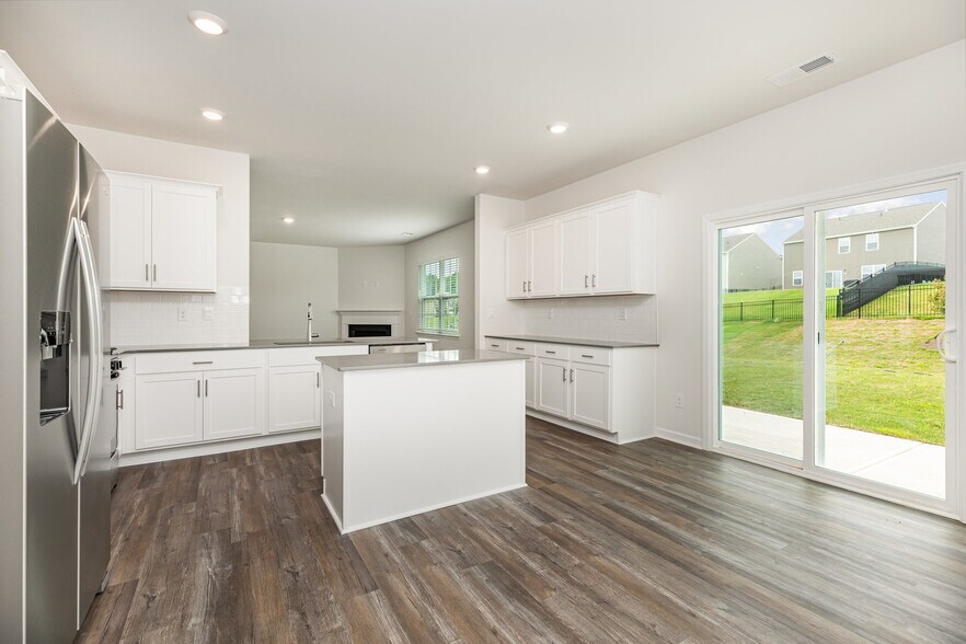 Building Photo - 121 Way Cross Ln