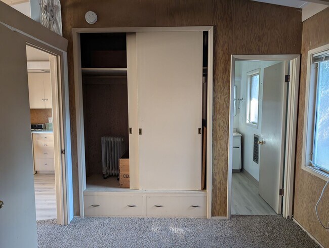 Building Photo - Taylor Wheeler built Fresno High Area home offering wonderful amenities + separate 1 bedroom suite.