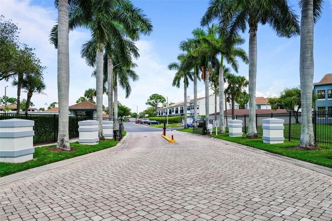 Building Photo - 1918 Pelican Landing Blvd