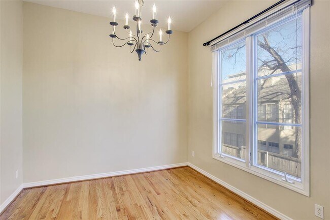 Building Photo - 3915 Cole Ave