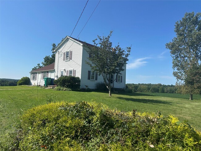 Building Photo - 7401 Sterrettania Rd
