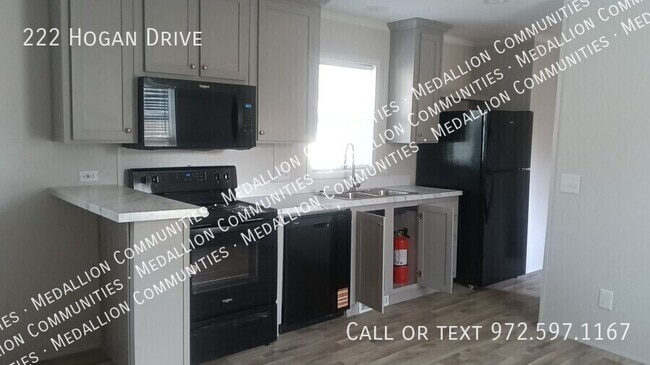 Building Photo - 222 Hogan Dr