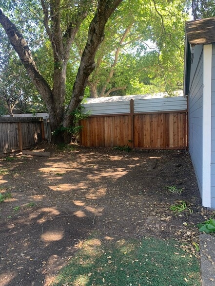 Building Photo - 802 Brigham Ave