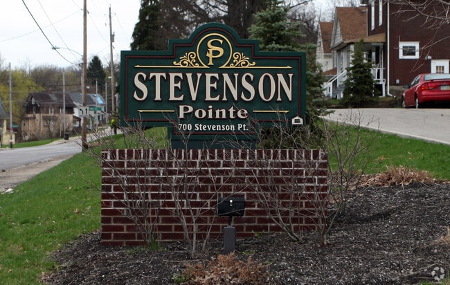 Building Photo - Stevenson Pointe