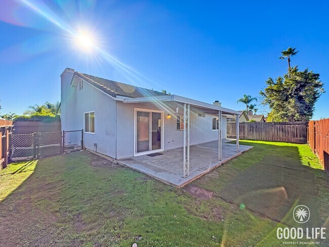 Building Photo - Bright Modern Home in Twin Oaks Golf Course