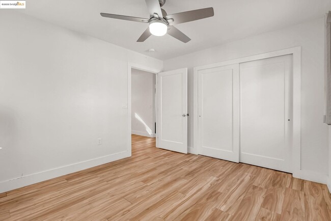 Building Photo - 507 Maple St