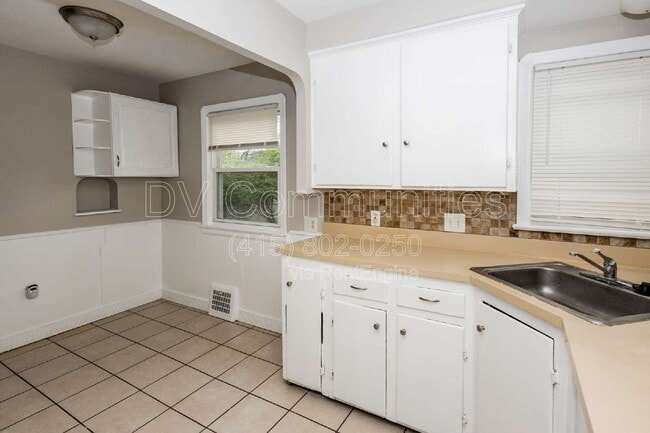 Building Photo - 19001 Nitra Ave