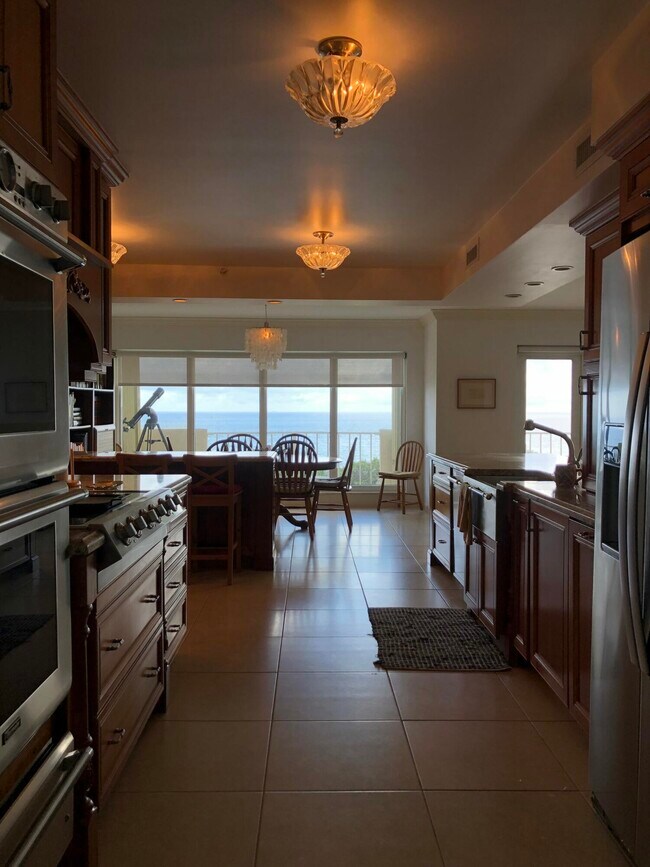 Building Photo - 4301 N Ocean Blvd