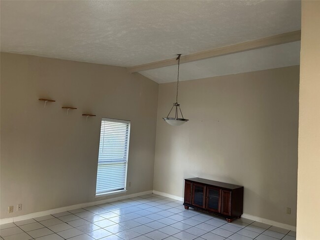 Building Photo - 15407 La Loma Dr