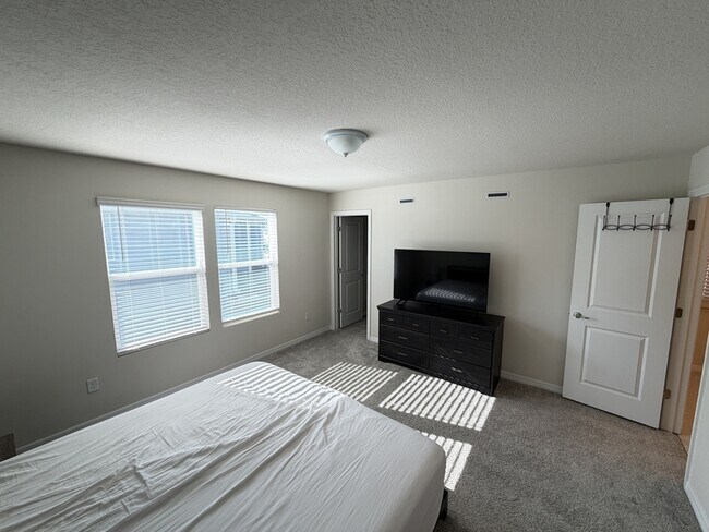 Building Photo - 4596 Sparkling Shell Ave