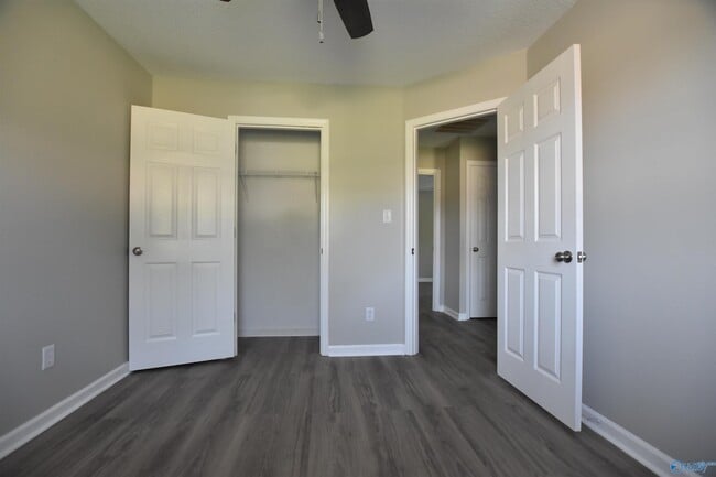 Building Photo - 12775 Sludder Cir