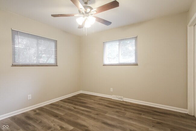 Building Photo - 5105 Rixon Ave