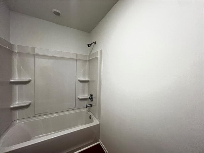 Building Photo - 3433 Little Creek Dr