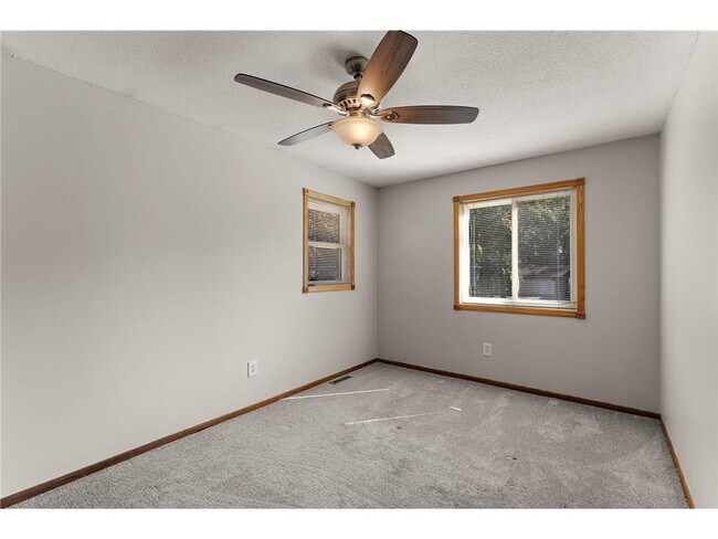 Building Photo - 783 Hiawatha Ave
