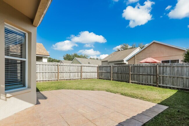 Building Photo - 6032 Pointe Pleasant Blvd