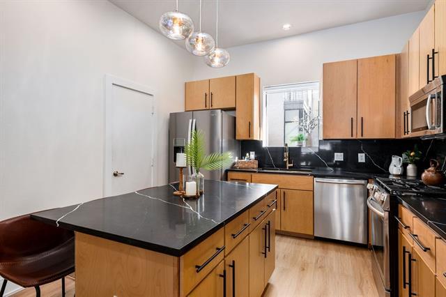 Building Photo - 4111 Newton Ave