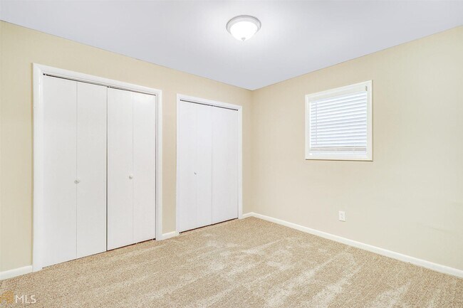 Building Photo - 8775 Lee Rd