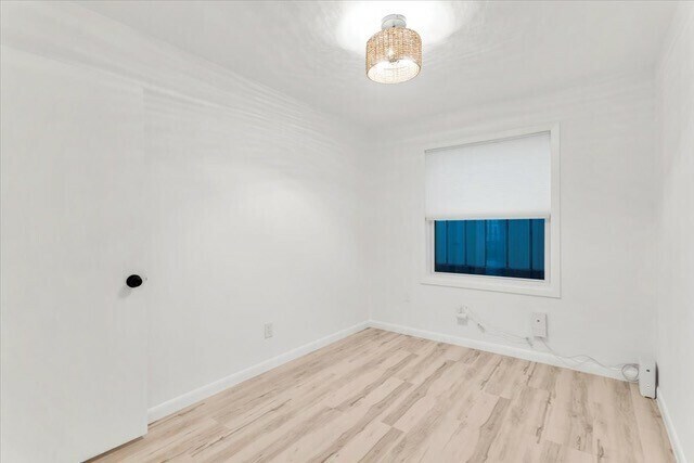 Building Photo - 2119 Oxford Ave