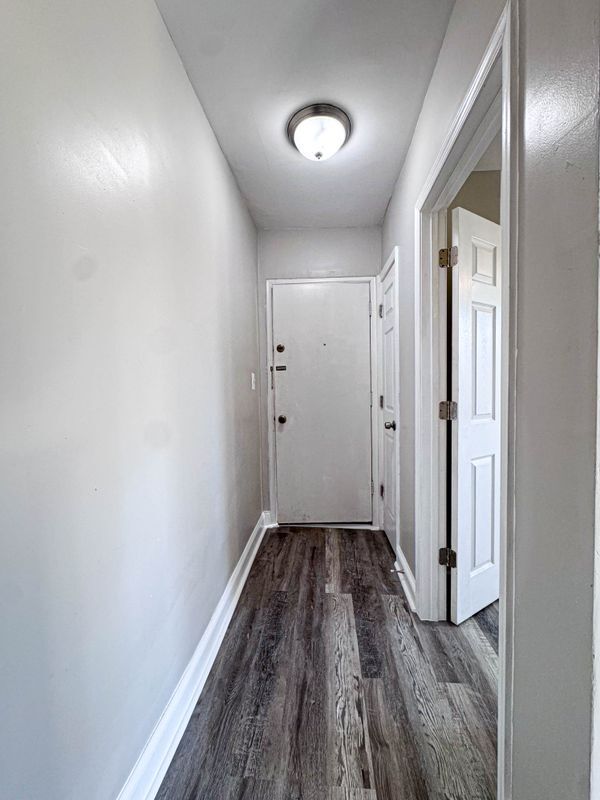 Building Photo - 4630 Hillside Rd SE