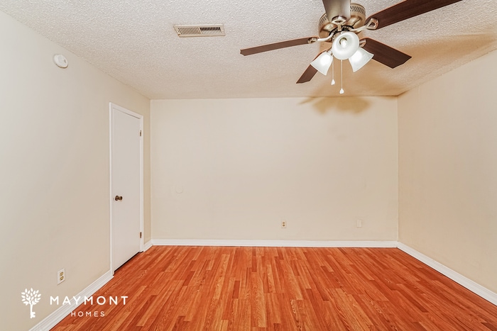 Building Photo - 732 Spring St