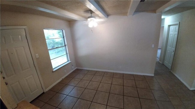 Building Photo - 5903 Breezewood Dr