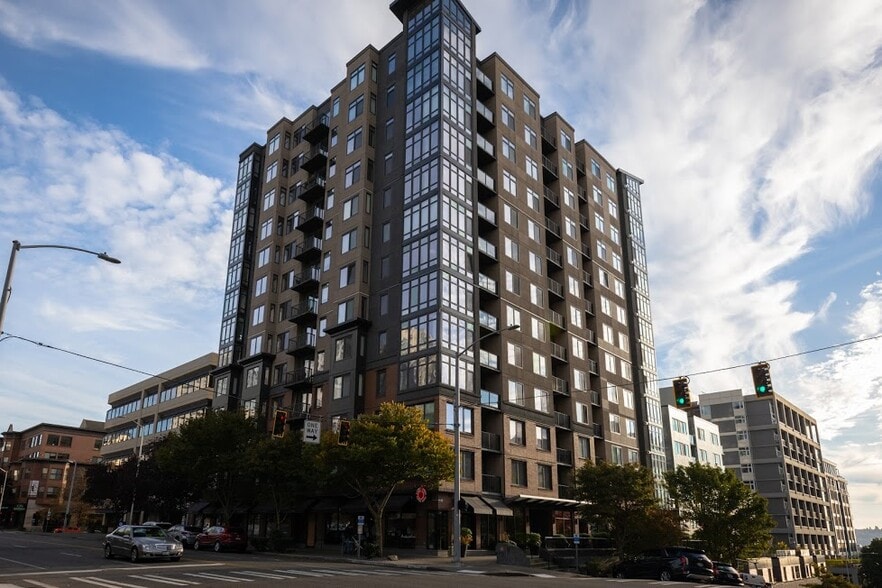 Building Photo - 2721 1st Ave