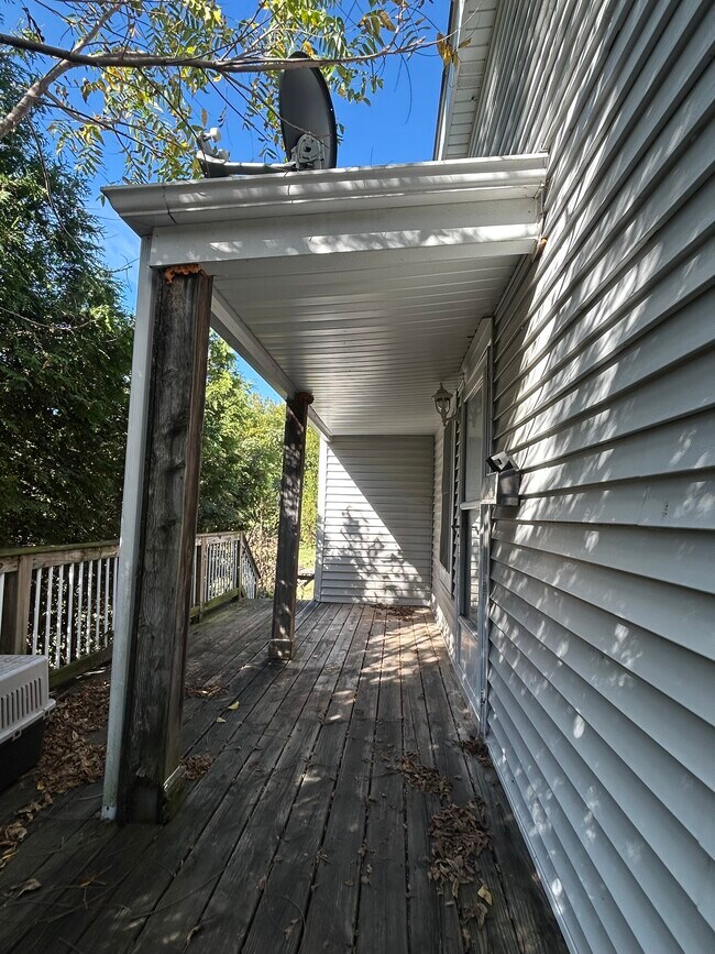 Building Photo - 1925 S State St