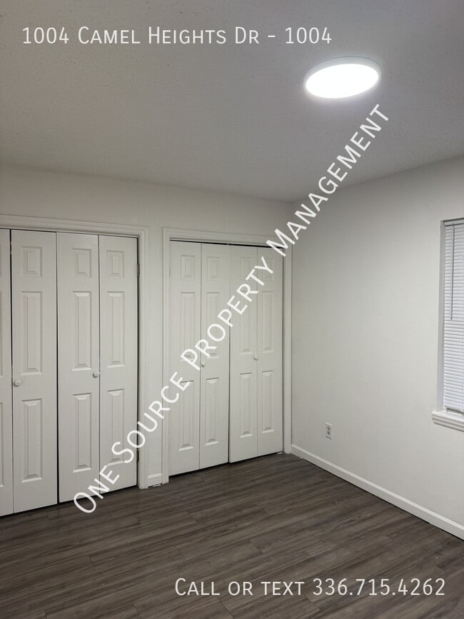 Building Photo - 1004 Camel Heights Dr