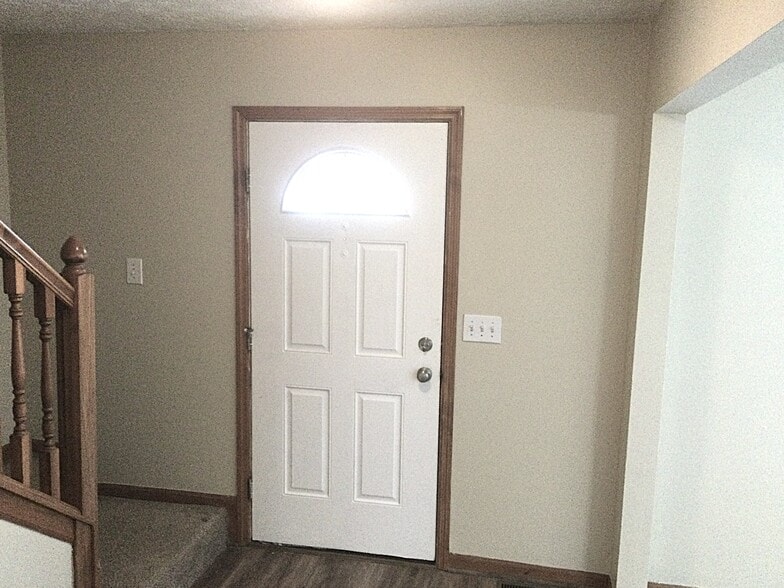 Building Photo - 1915 Berwick Ct