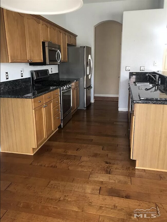 Building Photo - 9619 Glen Ridge Dr