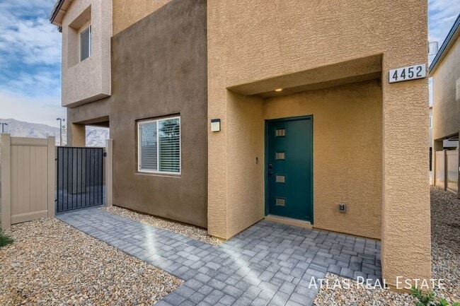 Building Photo - 4452 Sapphire Moon Ave