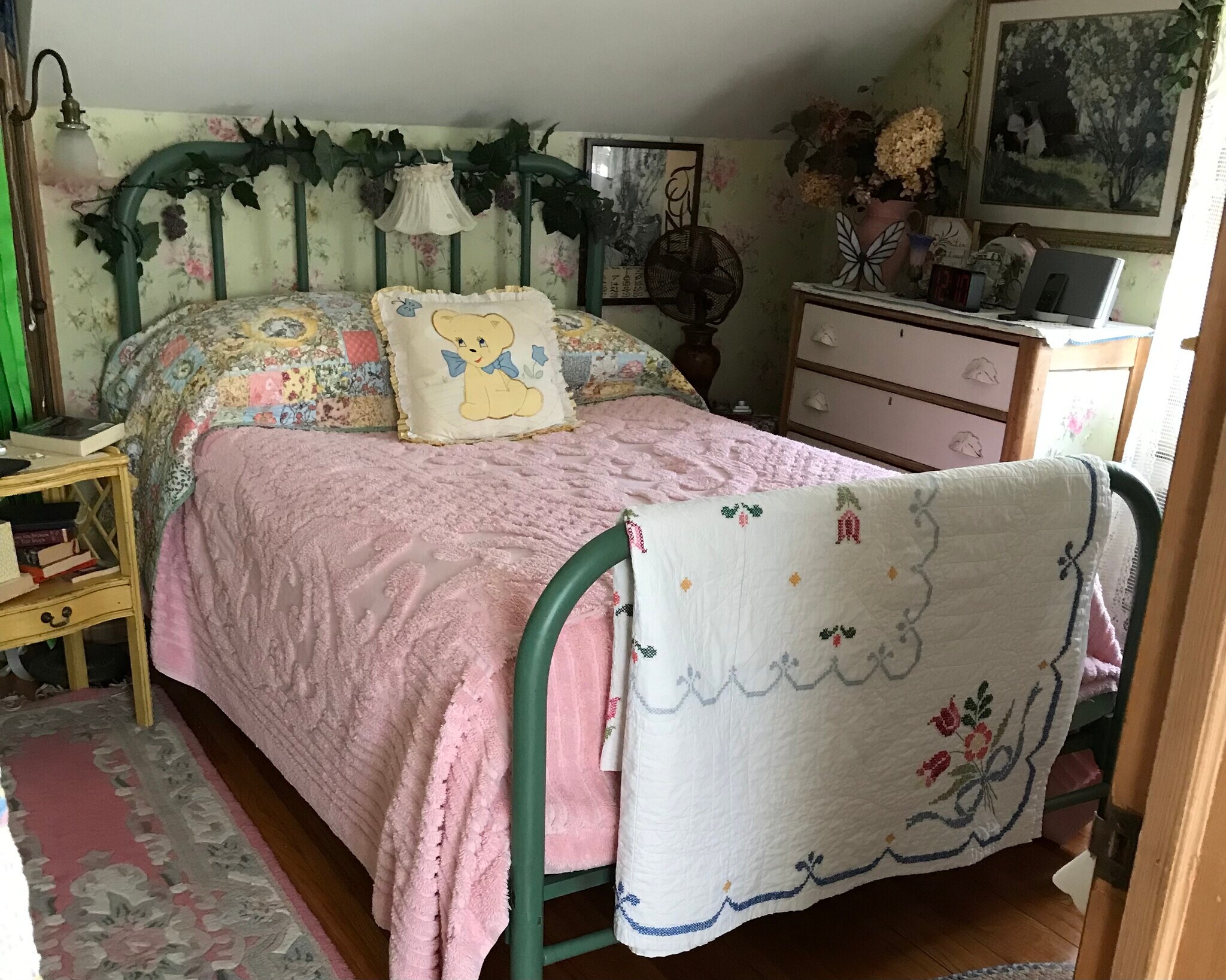 Bedroom 3 Upper Level - 124 Spruce St