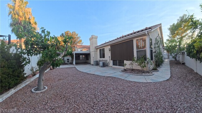 Building Photo - 4844 Jadero Dr