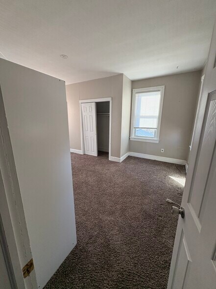 Building Photo - 499 Delaware Ave