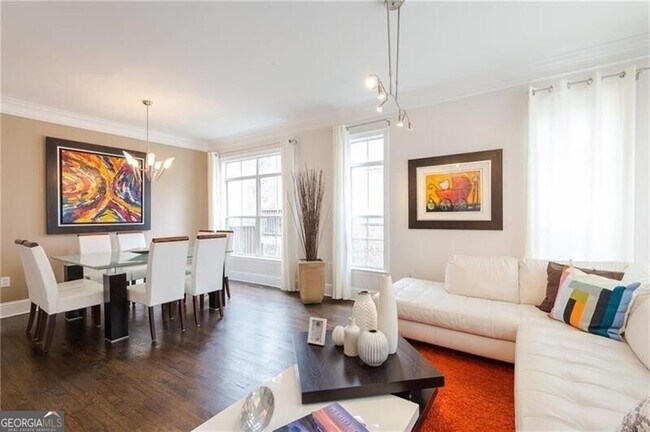 Building Photo - 1155 Glenridge Pl NE