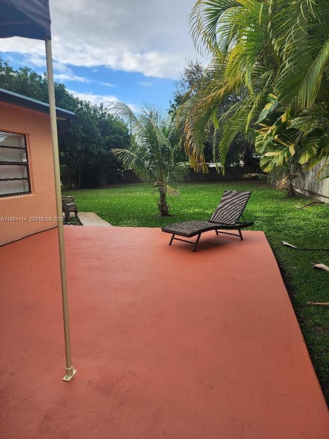 Building Photo - 2719 Taylor St