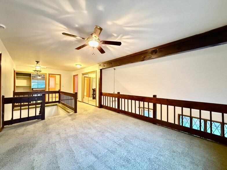 Building Photo - 1205 N Scarlet Ct